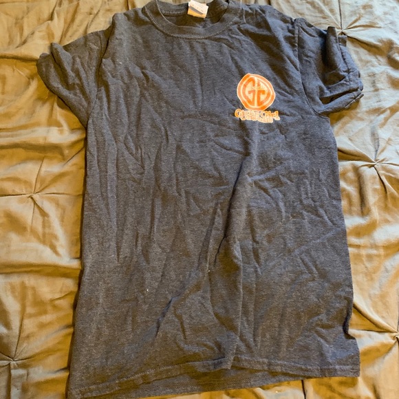 Shirts - Picture 2 of 4